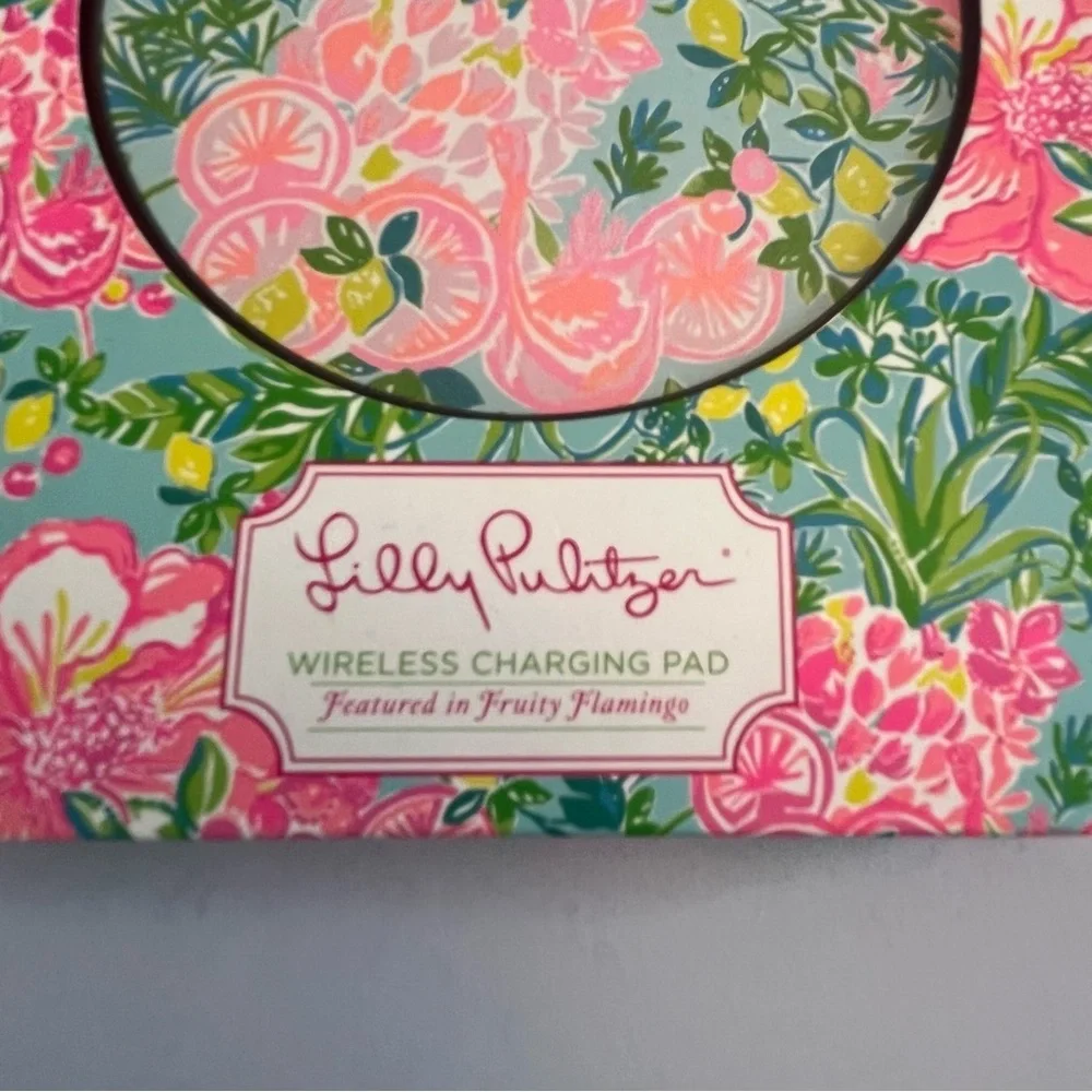 Lilly Pulitzer Fruity Flamingo Wireless Charging Pad - Picture 2 of 4